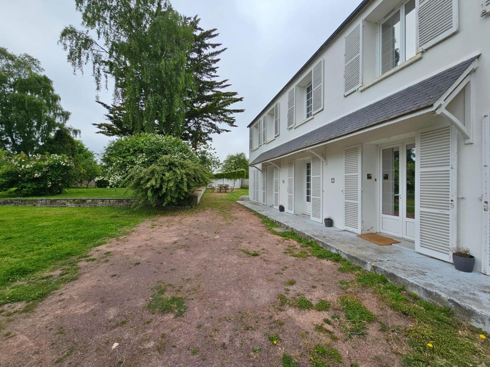 La Fromagerie Maison Lumineuse Et Spacieuse Beau Sejour 5 Ch 2 Wc 1 Sdb Grand Jardin Clos 5Mn A Pied Commerces 10 Mn Plage Omaha Beach Proche Plages Du Debarquement Trevieres Luaran gambar