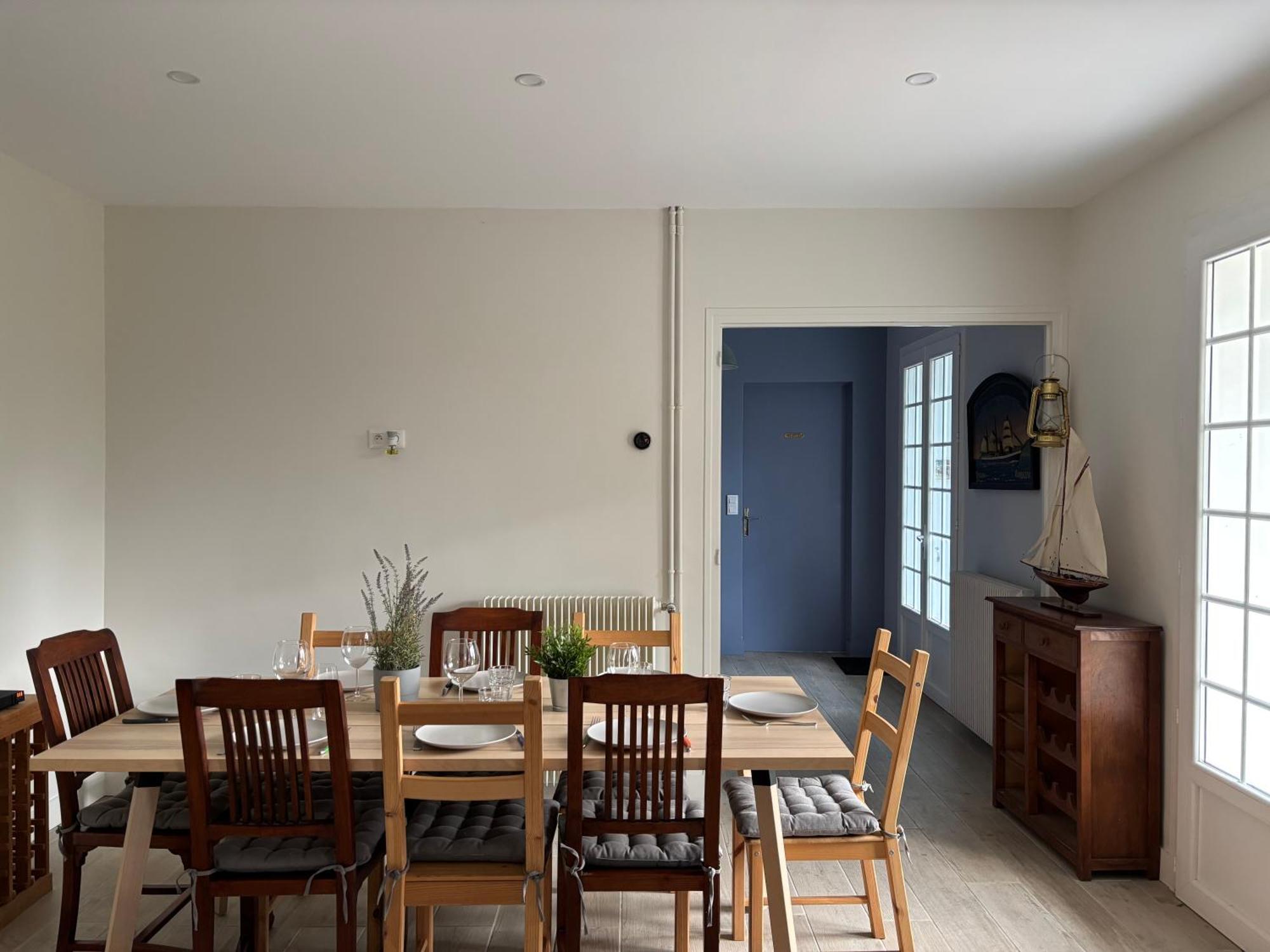 La Fromagerie Maison Lumineuse Et Spacieuse Beau Sejour 5 Ch 2 Wc 1 Sdb Grand Jardin Clos 5Mn A Pied Commerces 10 Mn Plage Omaha Beach Proche Plages Du Debarquement Trevieres Luaran gambar