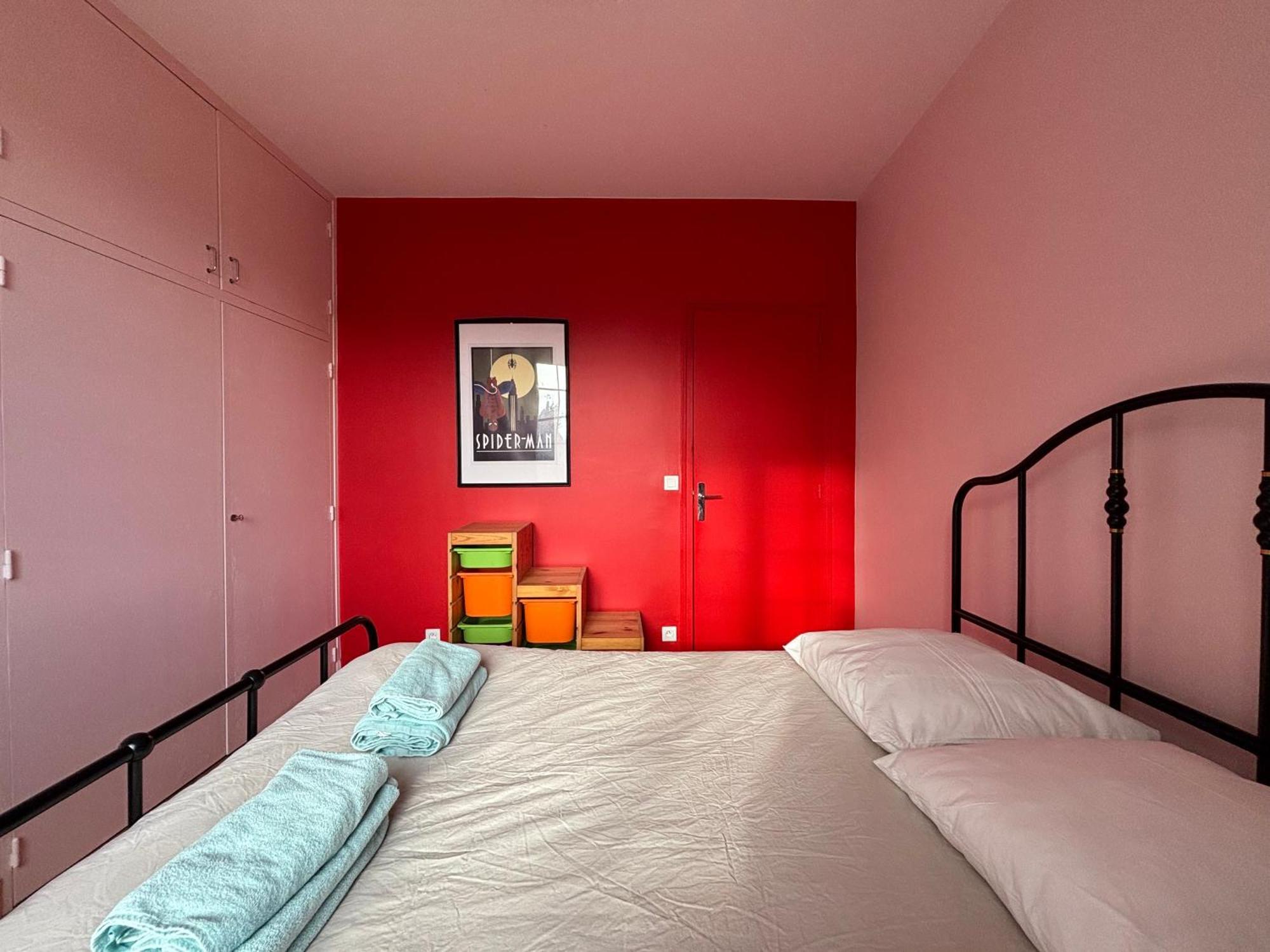 La Fromagerie Maison Lumineuse Et Spacieuse Beau Sejour 5 Ch 2 Wc 1 Sdb Grand Jardin Clos 5Mn A Pied Commerces 10 Mn Plage Omaha Beach Proche Plages Du Debarquement Trevieres Luaran gambar